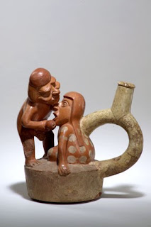 Sexo y muerte en las culturas prehispánicas: 1,  2 . . .7.- Imagenes de posiciones sexuales entre los Mayas. (2/2) Moche 5